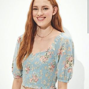 American Eagle Cropped Floral Top- Size XS
